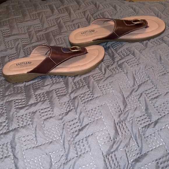 Women’s Sandals - Picture 2 of 4